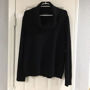 Black turtle neck sweater. XL B-1